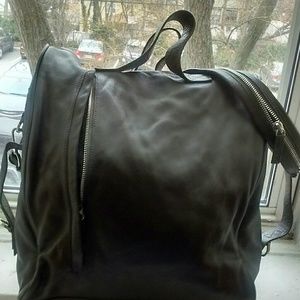 LAST CHANCE & PRICE DROP EISS TRAVEL BAG